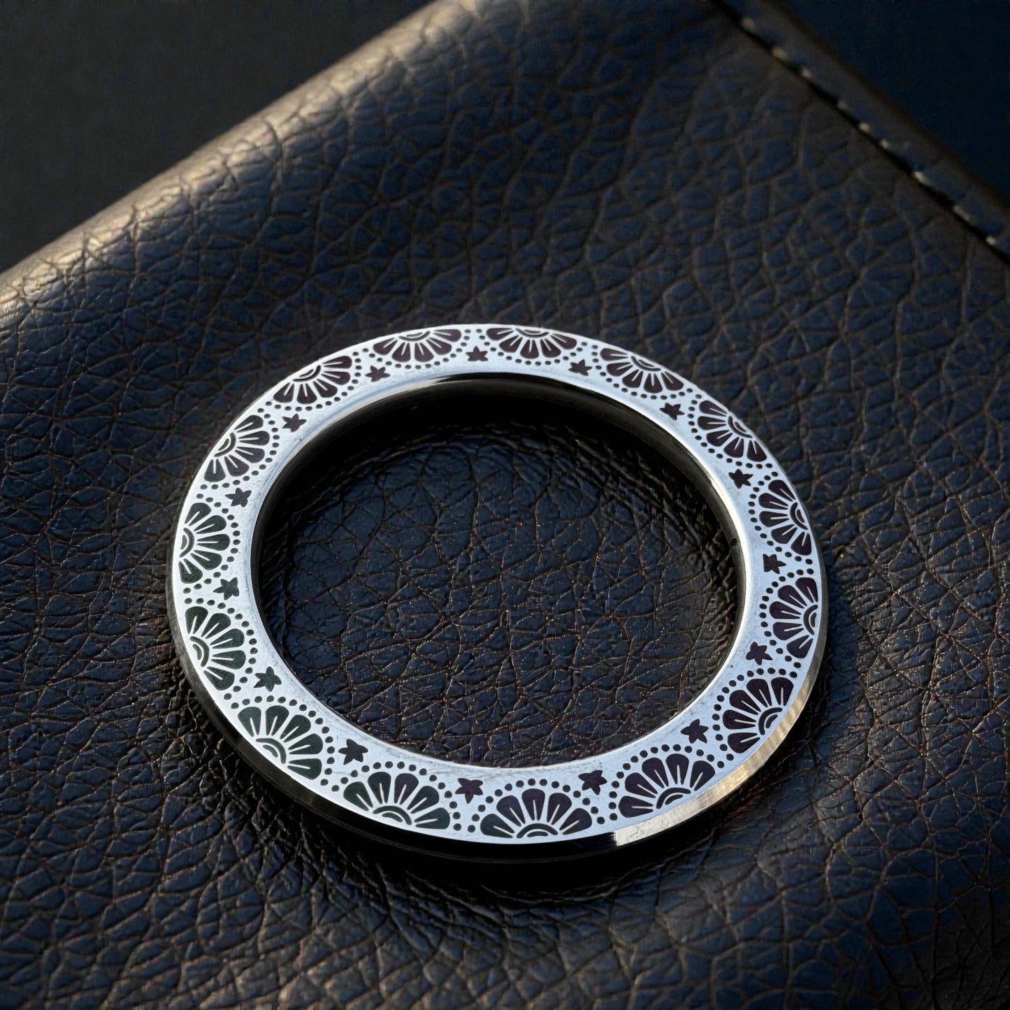 HUKAM Men’s Stainless Steel Kada